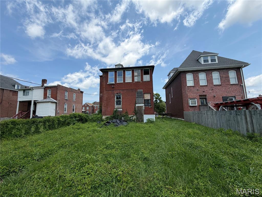 Hammett Add - Residential Income