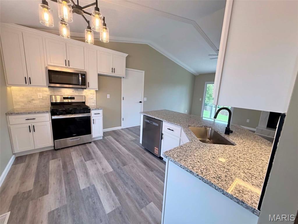 Meadow Bluffs Rev - Residential