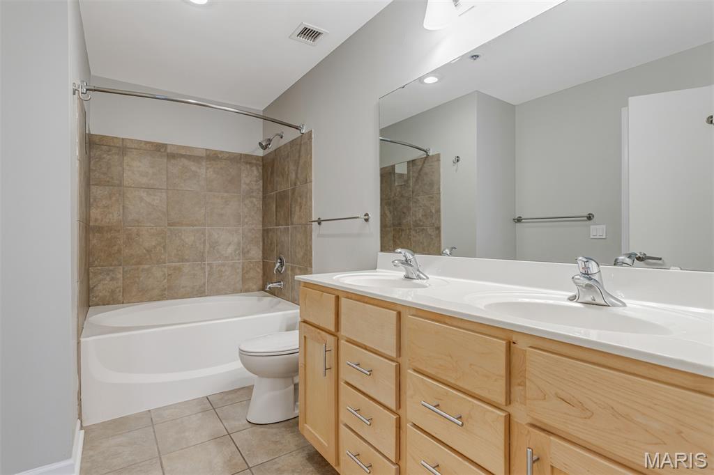 Annex Lofts Condo - Residential