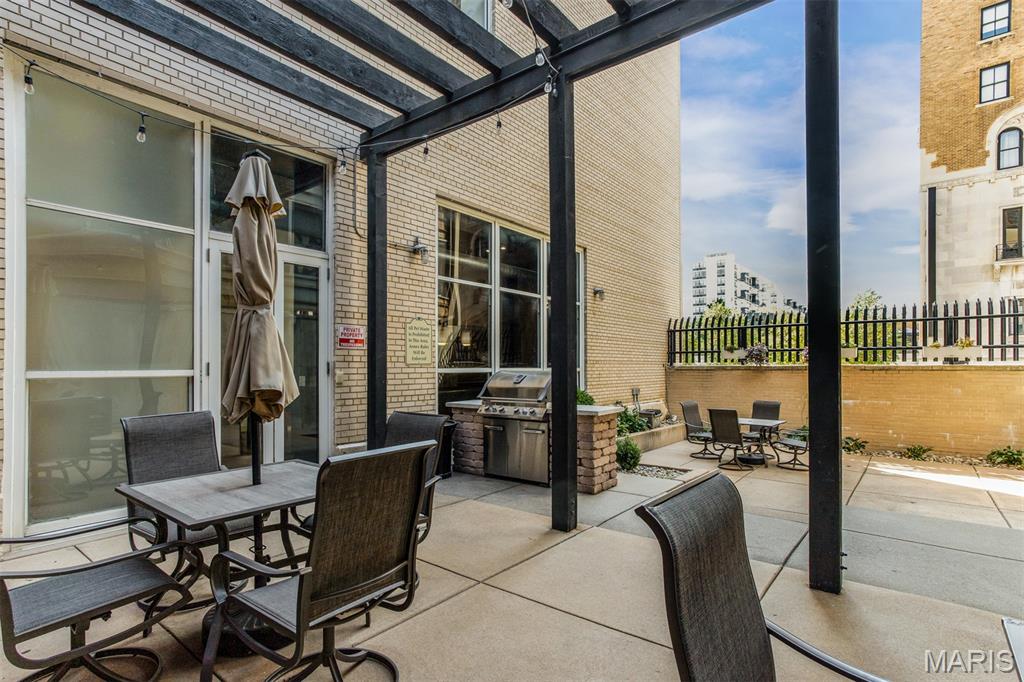 Annex Lofts Condo - Residential