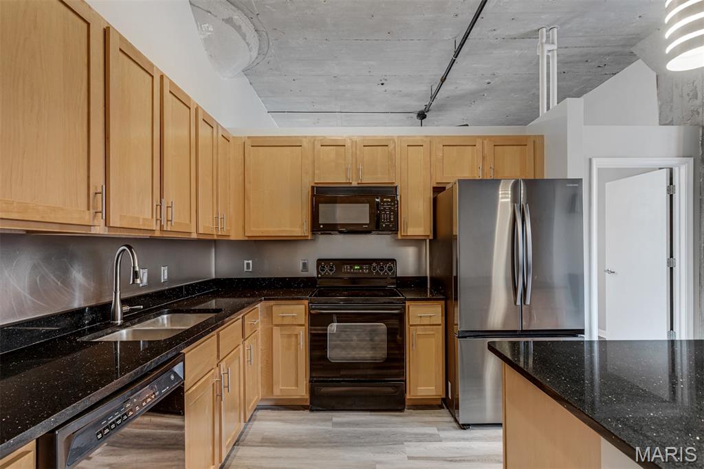 Annex Lofts Condo - Residential