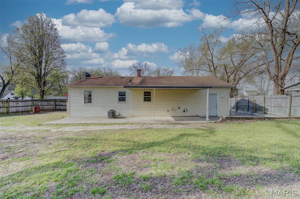 Elm Pt Place - Residential