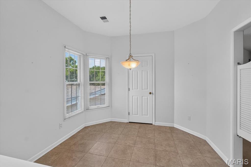 Field Pointe Condo Thirteen - Residential
