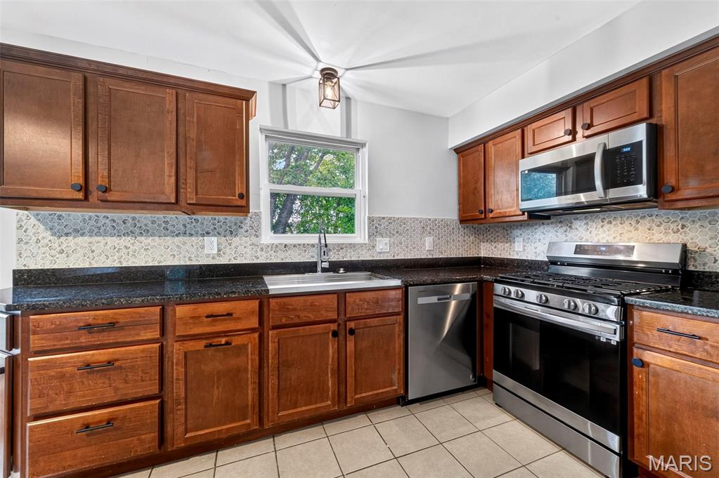 Summit Meadows 4 - Residential Lease