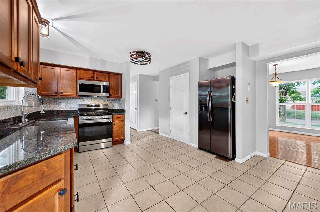 Summit Meadows 4 - Residential Lease
