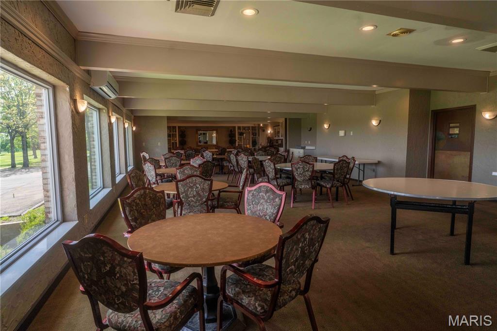 Terre Du Lac - Commercial Lease