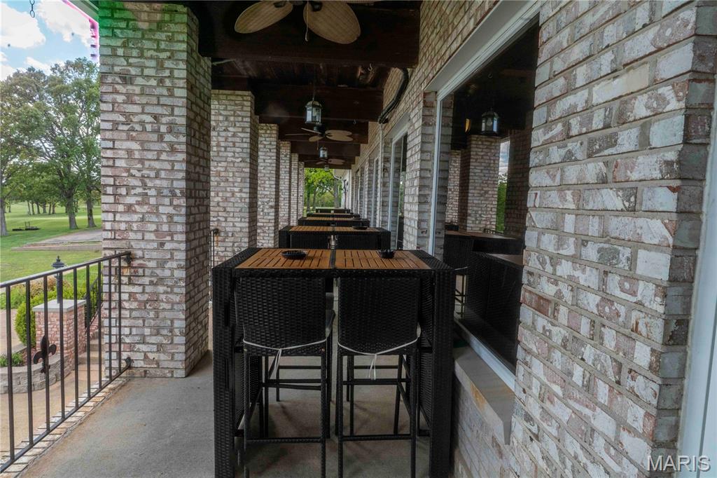 Terre Du Lac - Commercial Lease