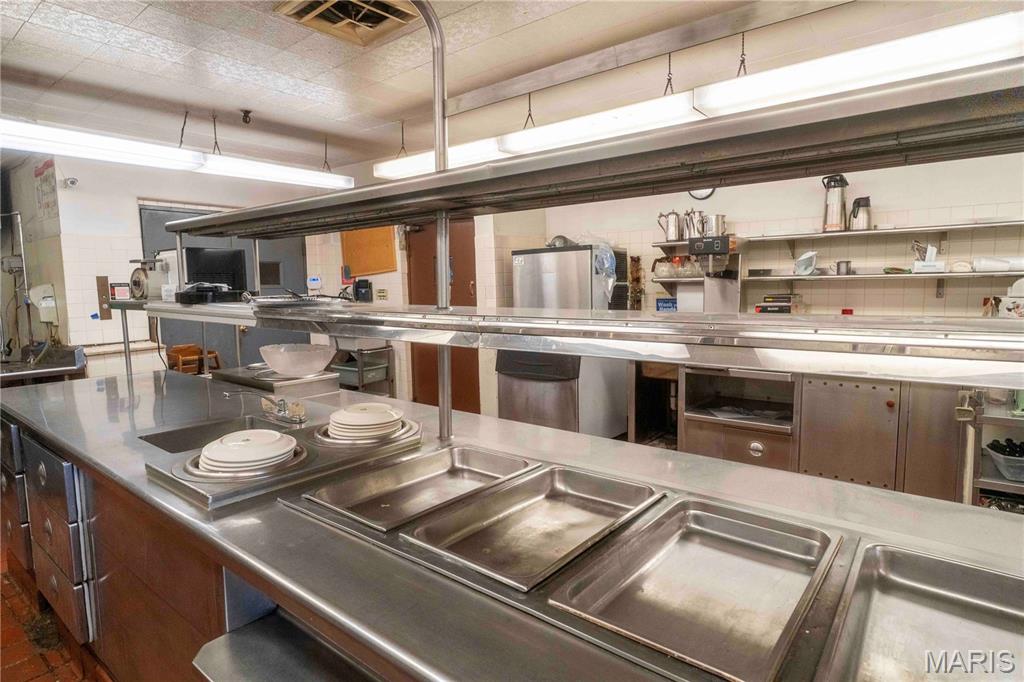 Terre Du Lac - Commercial Lease