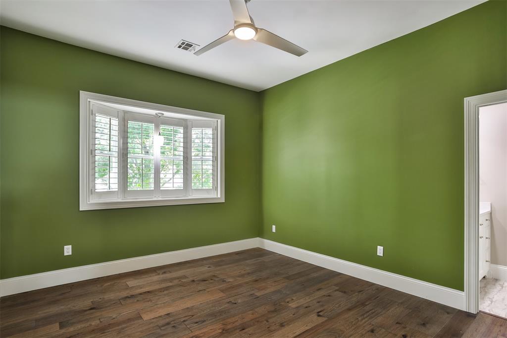 Fair Oaks Crescent - Residential