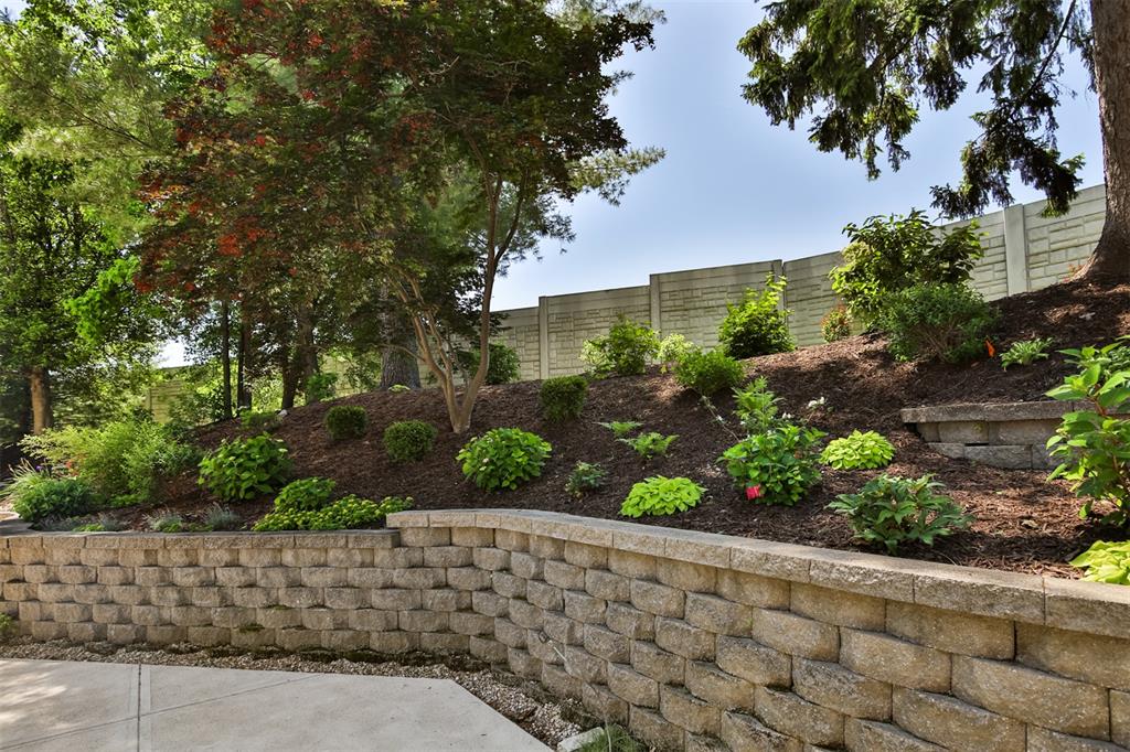 Fair Oaks Crescent - Residential