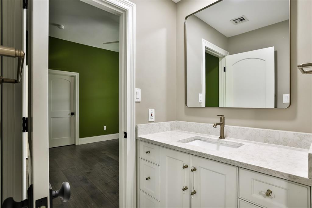 Fair Oaks Crescent - Residential