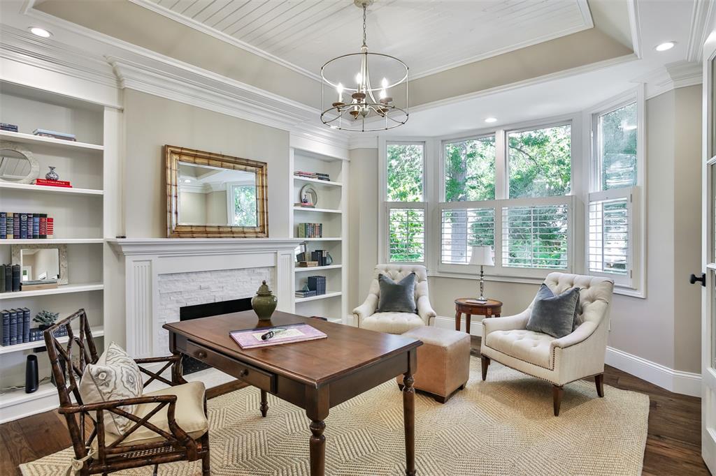 Fair Oaks Crescent - Residential