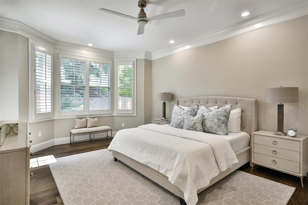 Fair Oaks Crescent - Residential