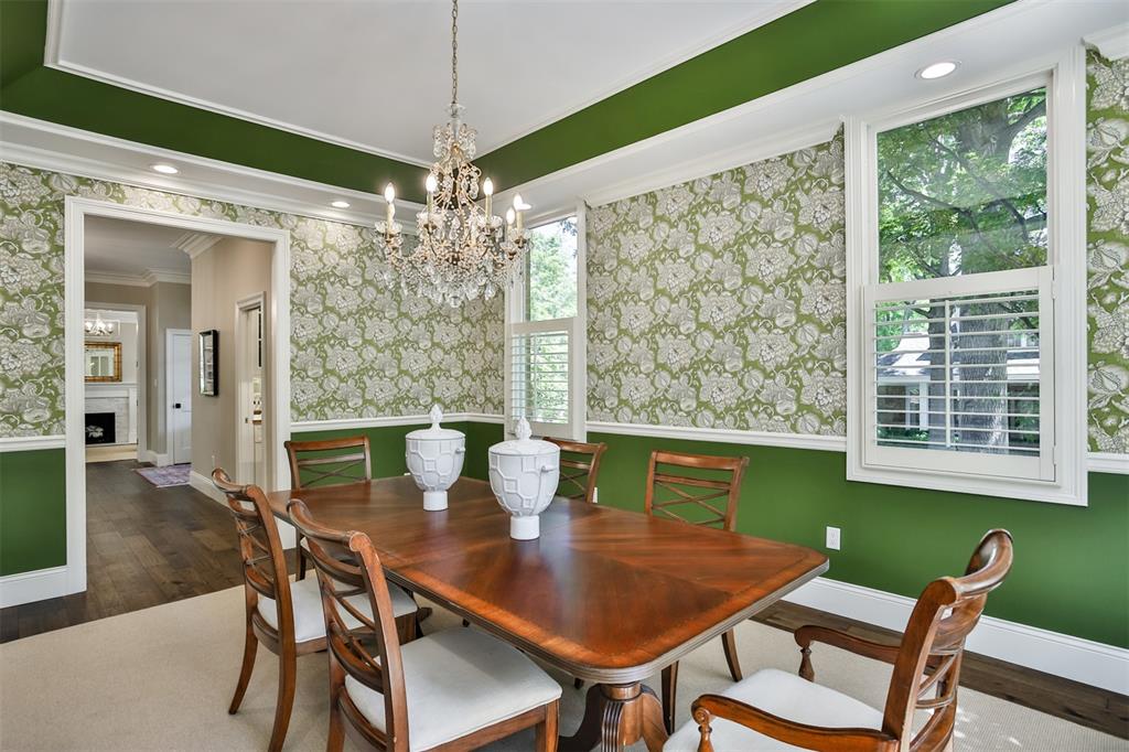 Fair Oaks Crescent - Residential