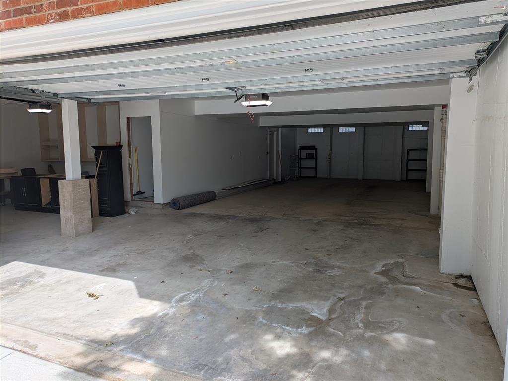 Fair Oaks Crescent - Residential