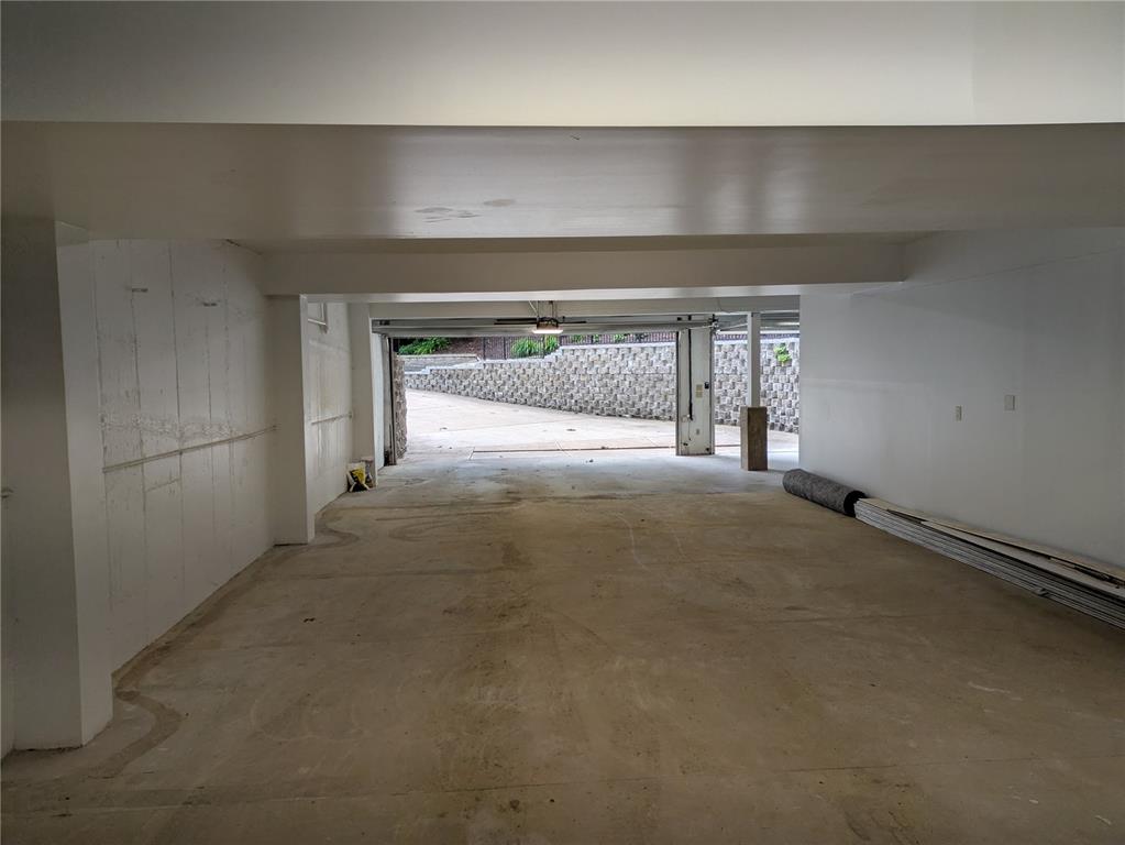 Fair Oaks Crescent - Residential