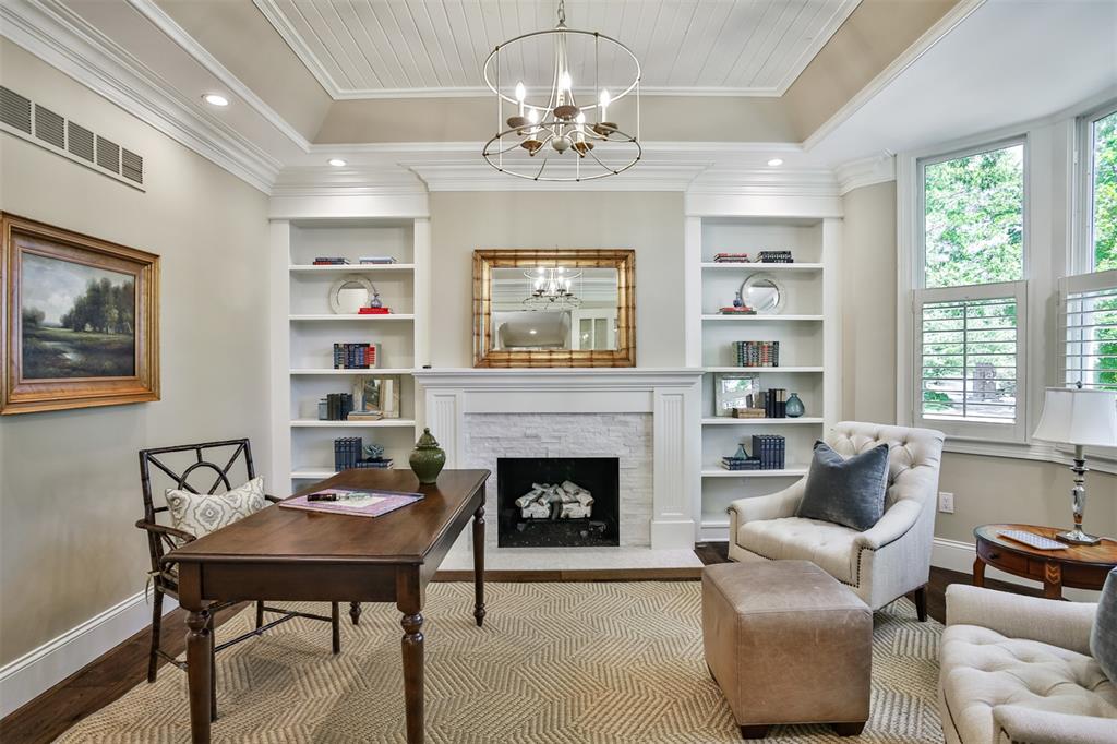 Fair Oaks Crescent - Residential