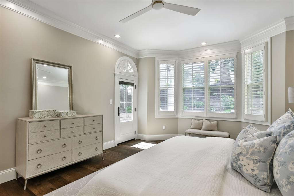 Fair Oaks Crescent - Residential