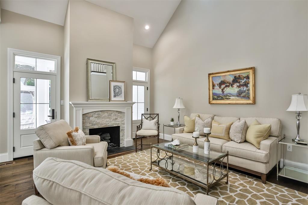 Fair Oaks Crescent - Residential