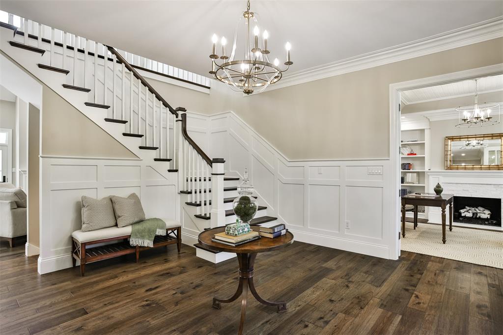 Fair Oaks Crescent - Residential