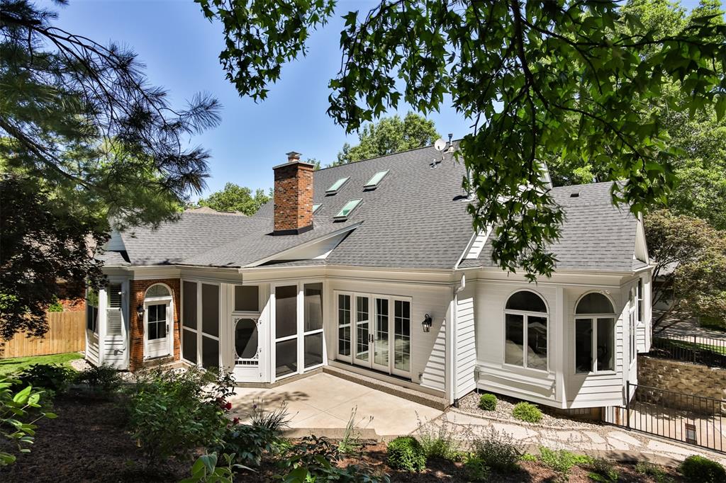 Fair Oaks Crescent - Residential