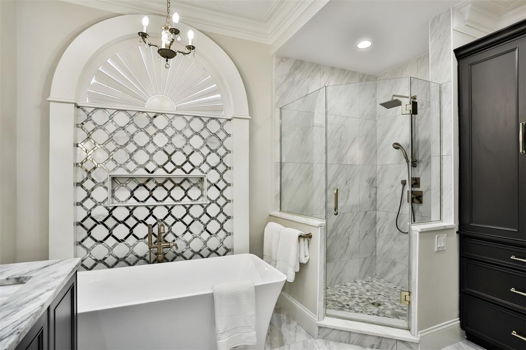 Fair Oaks Crescent - Residential