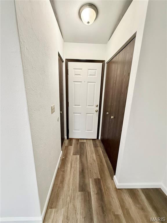 CHATEAU WOODS - Residential Lease