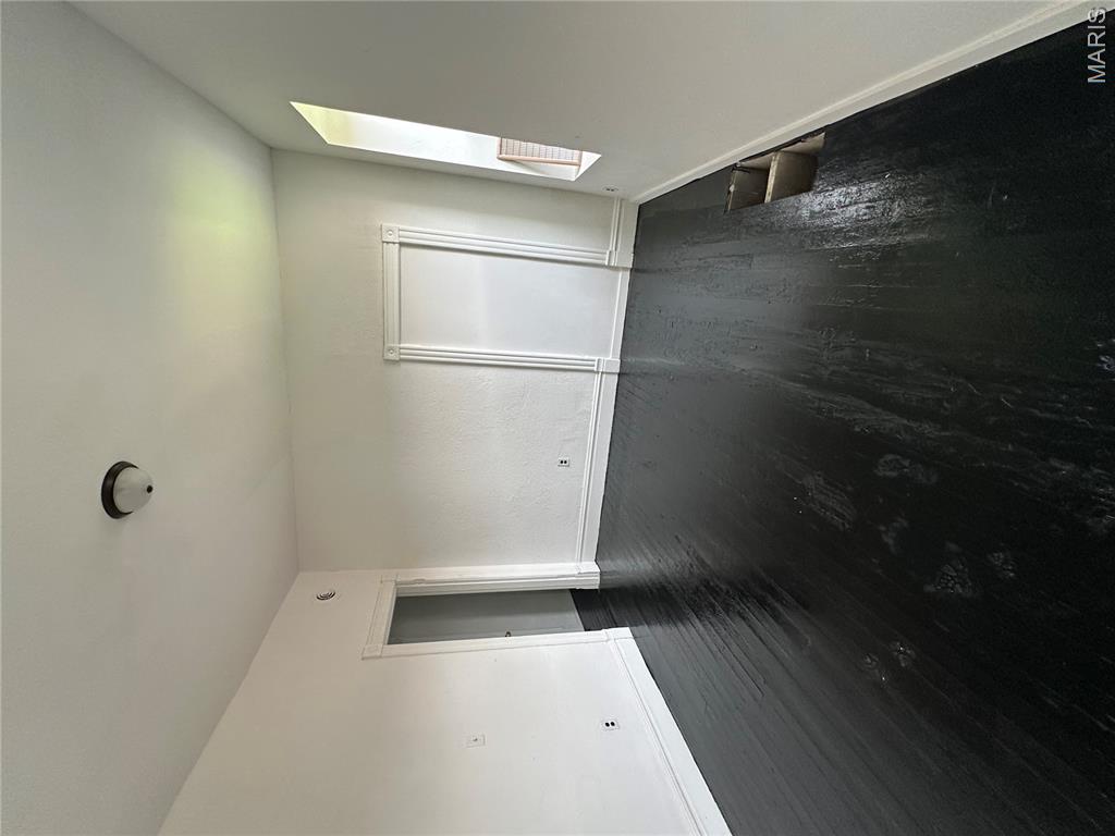 Irwin Z Smiths Add - Residential Income