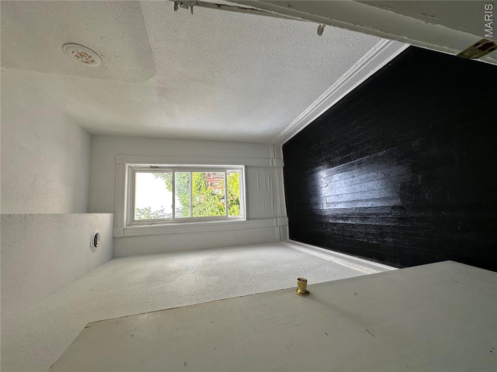 Irwin Z Smiths Add - Residential Income