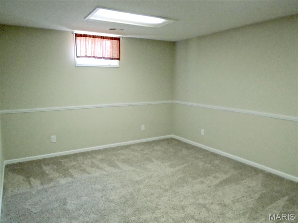 FAIRWOOD HILLS SUBDIVISION - Residential Lease