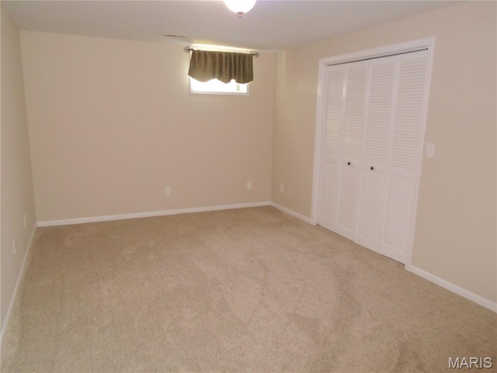 FAIRWOOD HILLS SUBDIVISION - Residential Lease