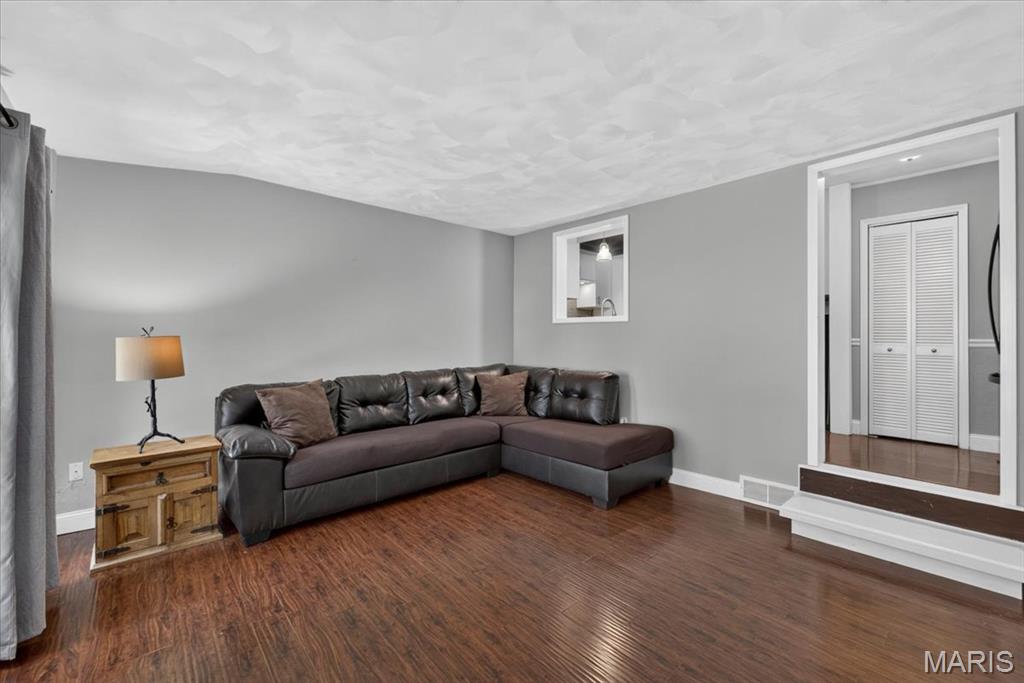 Ridge Prairie Heights 1st Add - Residential