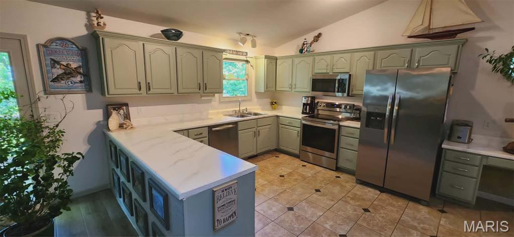 Lake Sherwood Estates - Residential