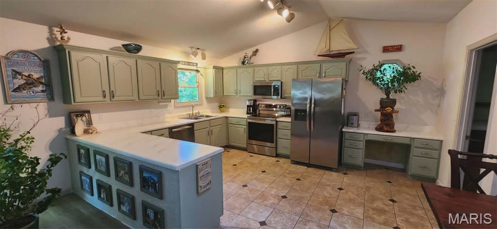 Lake Sherwood Estates - Residential