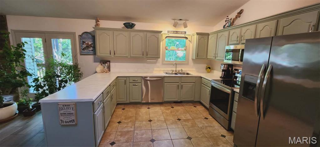 Lake Sherwood Estates - Residential