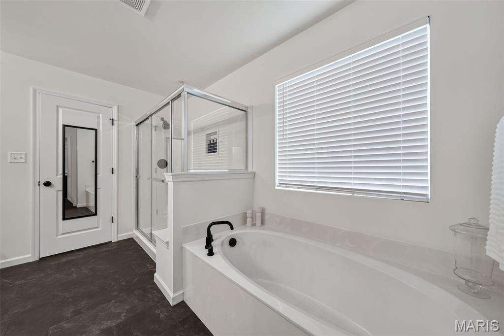 Hawk Ridge Trail Estate - Residential