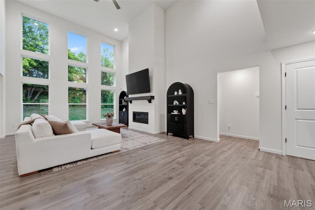 Hawk Ridge Trail Estate - Residential