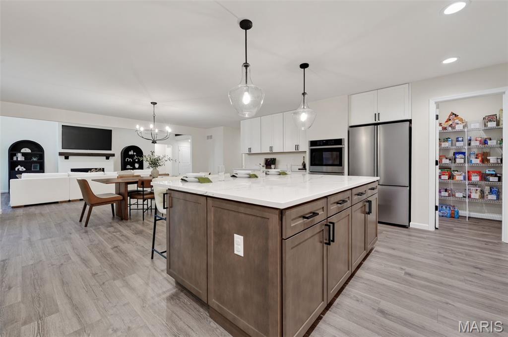 Hawk Ridge Trail Estate - Residential