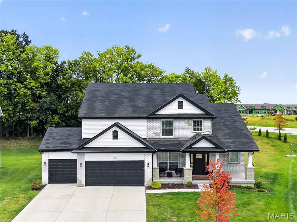 Hawk Ridge Trail Estate - Residential