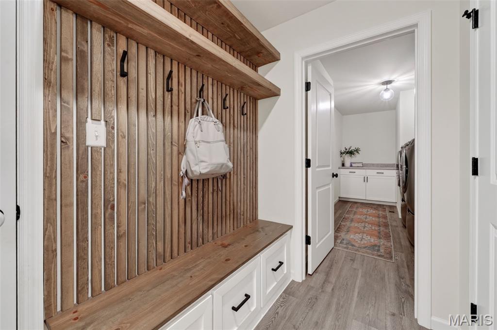 Hawk Ridge Trail Estate - Residential