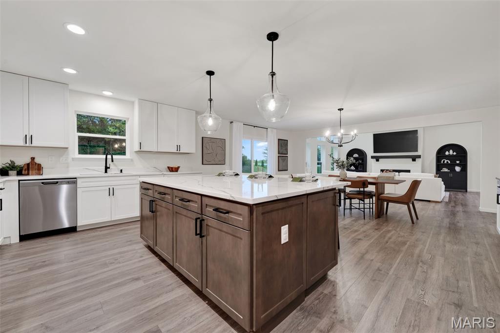 Hawk Ridge Trail Estate - Residential