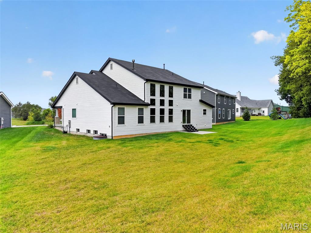 Hawk Ridge Trail Estate - Residential