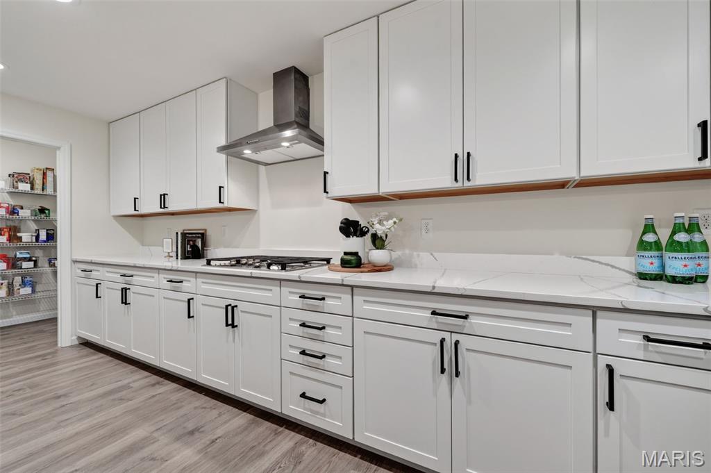 Hawk Ridge Trail Estate - Residential