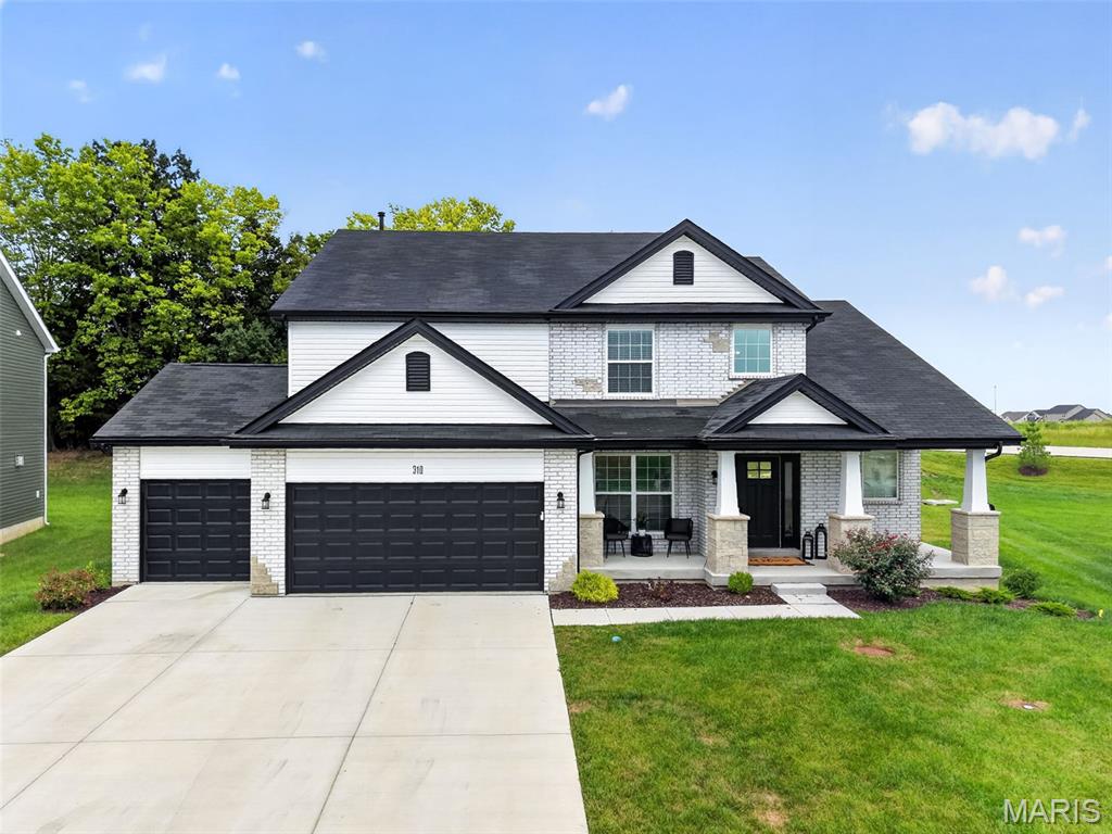 Hawk Ridge Trail Estate - Residential