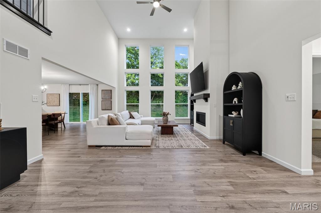 Hawk Ridge Trail Estate - Residential