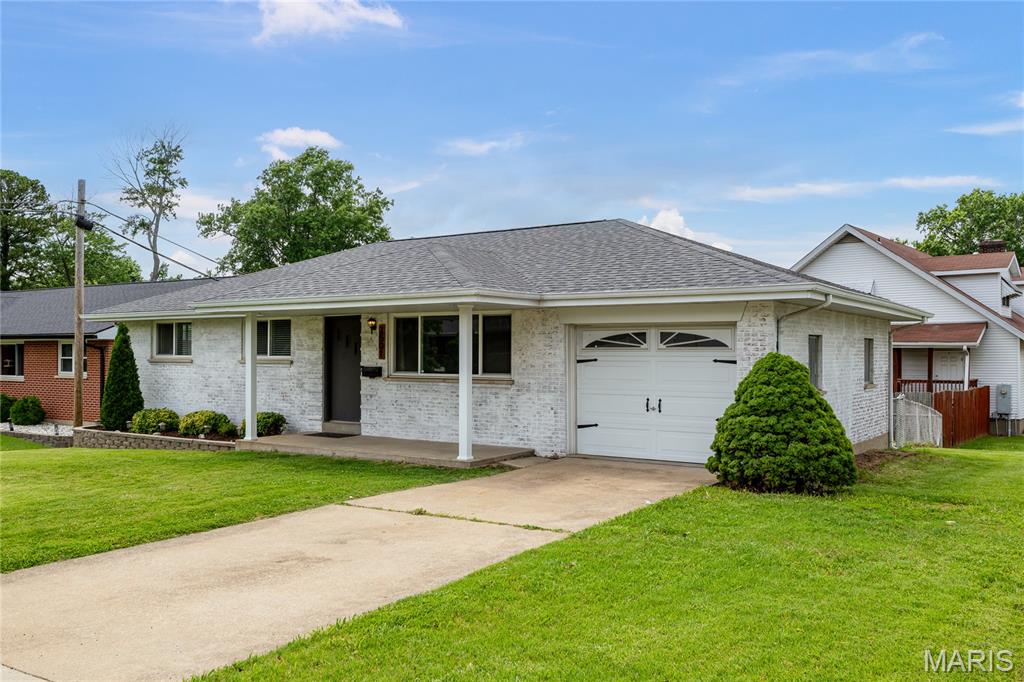 Reav-Tel Manor - Residential