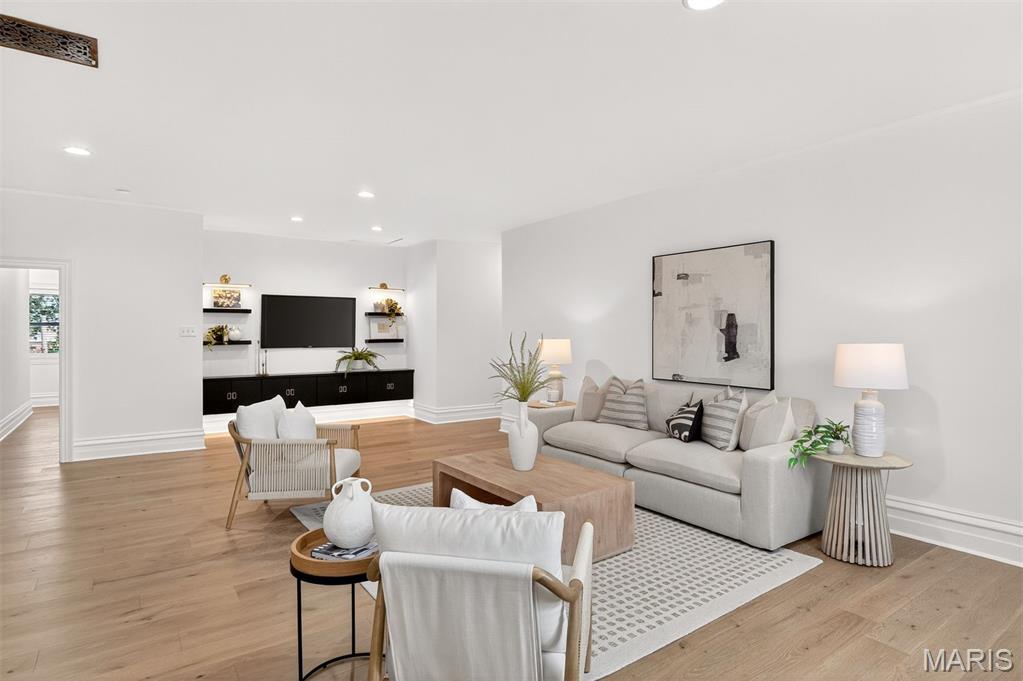 Fullertons Westminster Place - Residential Lease