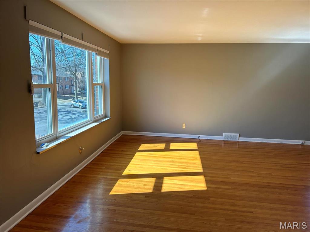 Balsons Sub Of Shaftesbury Heights - Residential Lease