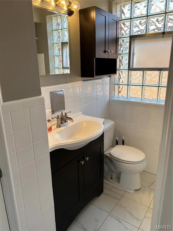 Balsons Sub Of Shaftesbury Heights - Residential Lease