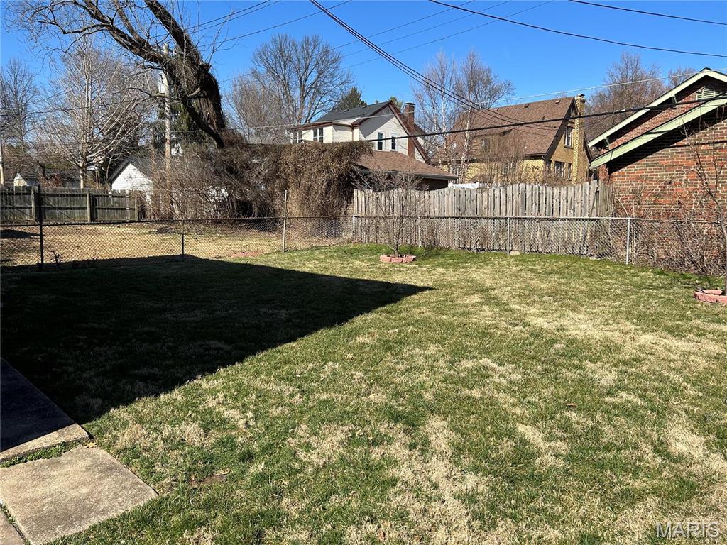 Balsons Sub Of Shaftesbury Heights - Residential Lease